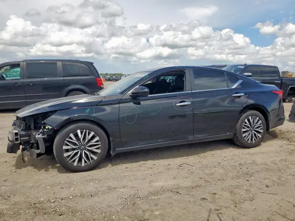1N4BL4DV1PN394236 2023 NISSAN ALTIMA - Image 1