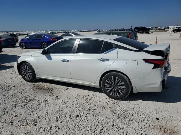 1N4BL4DV1PN398139 2023 NISSAN ALTIMA - Image 2