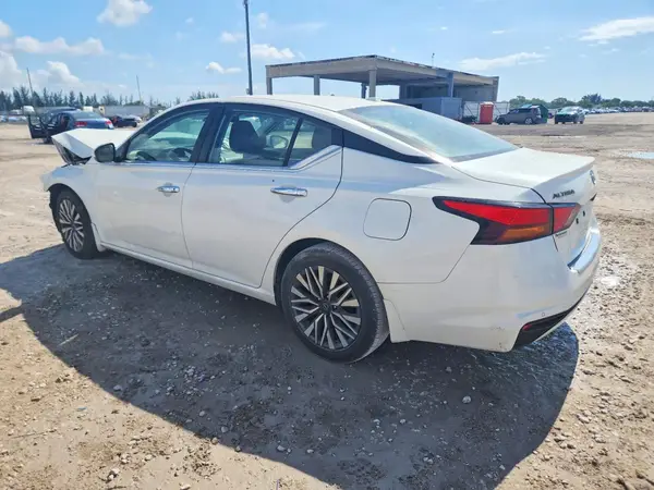 1N4BL4DV1PN403940 2023 NISSAN ALTIMA - Image 2