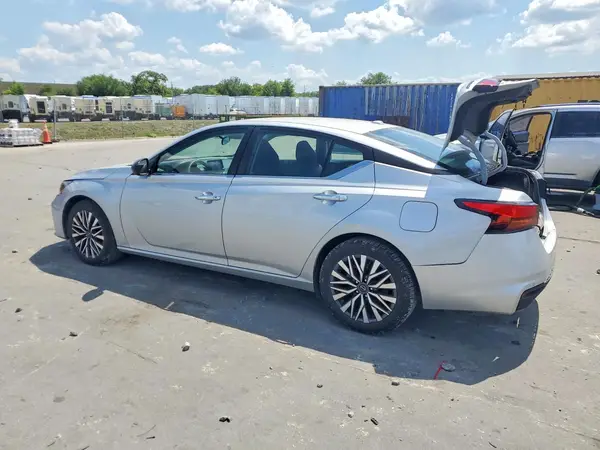 1N4BL4DV1RN302738 2024 NISSAN ALTIMA - Image 2