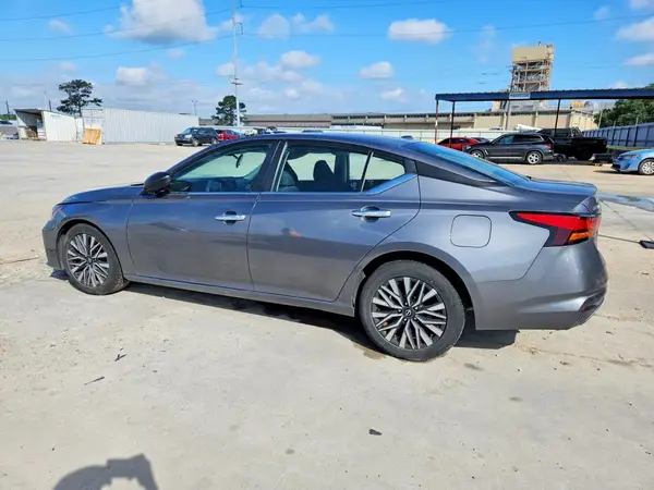 1N4BL4DV1RN323928 2024 NISSAN ALTIMA - Image 2