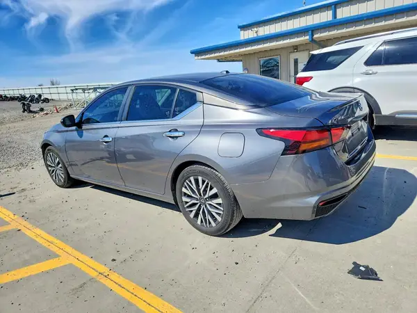 1N4BL4DV1RN332127 2024 NISSAN ALTIMA - Image 2