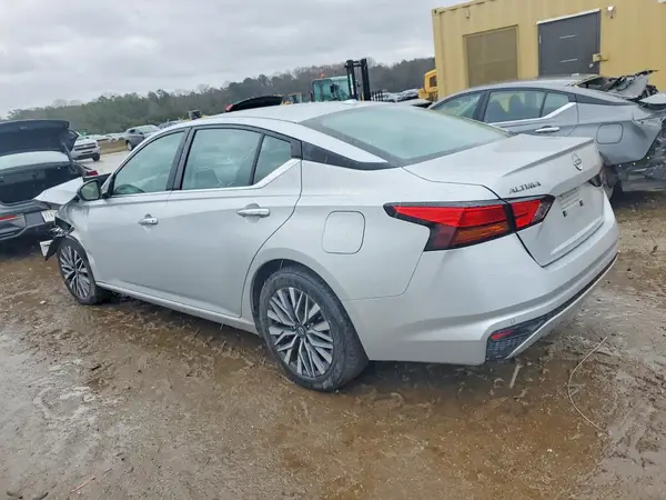 1N4BL4DV1RN341281 2024 NISSAN ALTIMA - Image 2