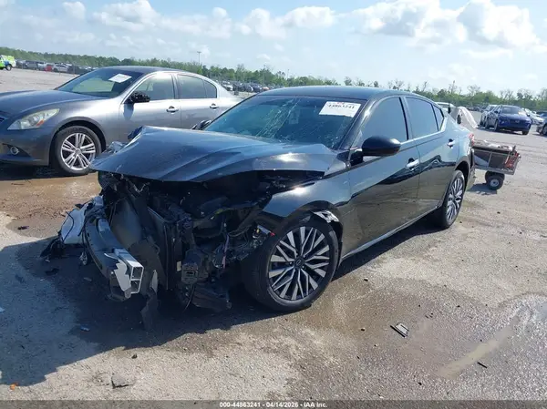 1N4BL4DV1RN344939 2024 NISSAN ALTIMA - Image 2