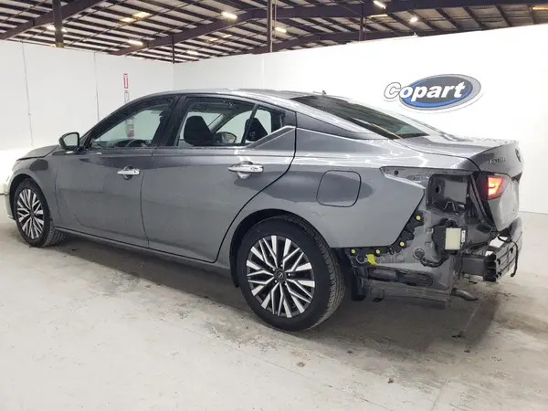 1N4BL4DV1RN352023 2024 NISSAN ALTIMA - Image 2