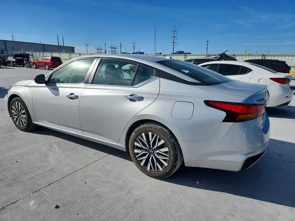 1N4BL4DV1RN361790 2024 NISSAN ALTIMA - Image 2