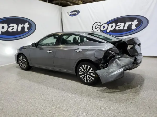 1N4BL4DV1RN372935 2024 NISSAN ALTIMA - Image 2