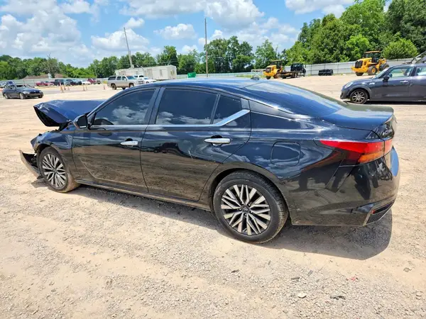 1N4BL4DV1RN377889 2024 NISSAN ALTIMA - Image 2