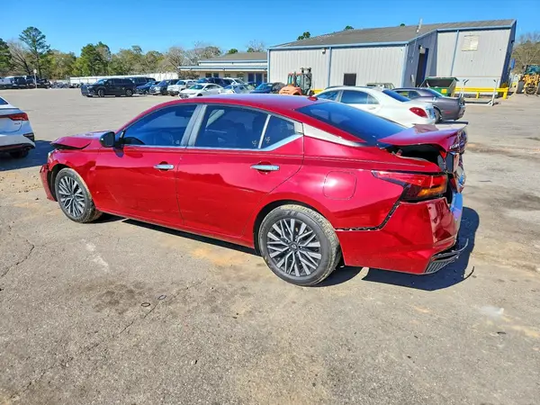 1N4BL4DV1RN386057 2024 NISSAN ALTIMA - Image 2