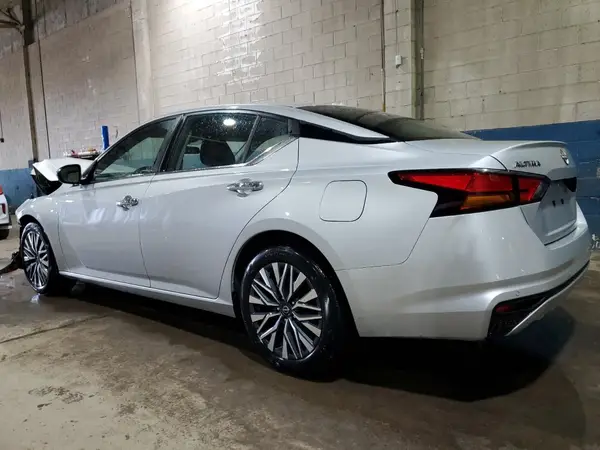 1N4BL4DV1RN390657 2024 NISSAN ALTIMA - Image 2