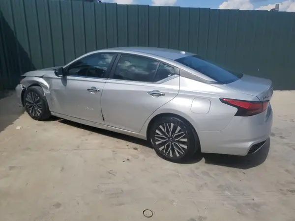 1N4BL4DV1RN392148 2024 NISSAN ALTIMA - Image 2