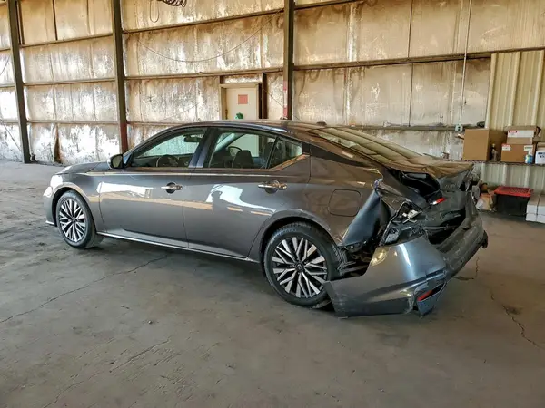 1N4BL4DV1RN394501 2024 NISSAN ALTIMA - Image 2