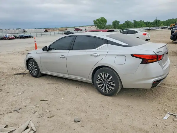 1N4BL4DV1RN420255 2024 NISSAN ALTIMA - Image 2