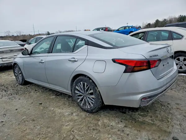 1N4BL4DV1RN422068 2024 NISSAN ALTIMA - Image 2