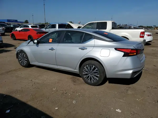 1N4BL4DV1RN429988 2024 NISSAN ALTIMA - Image 2