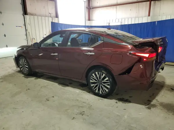 1N4BL4DV1SN304124 2025 NISSAN ALTIMA - Image 2