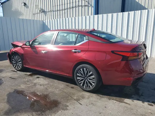 1N4BL4DV1SN305483 2025 NISSAN ALTIMA - Image 2
