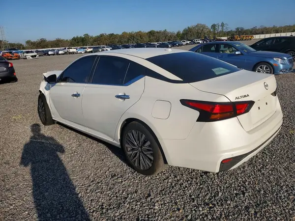 1N4BL4DV1SN307170 2025 NISSAN ALTIMA - Image 2