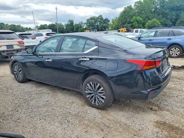 1N4BL4DV1SN307976 2025 NISSAN ALTIMA - Image 2