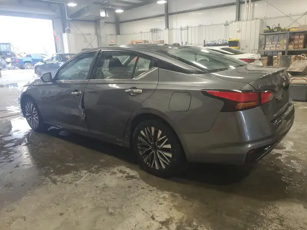 1N4BL4DV1SN318850 2025 NISSAN ALTIMA - Image 2