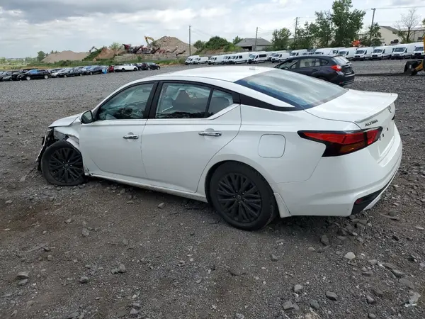 1N4BL4DV1SN328388 2025 NISSAN ALTIMA - Image 2