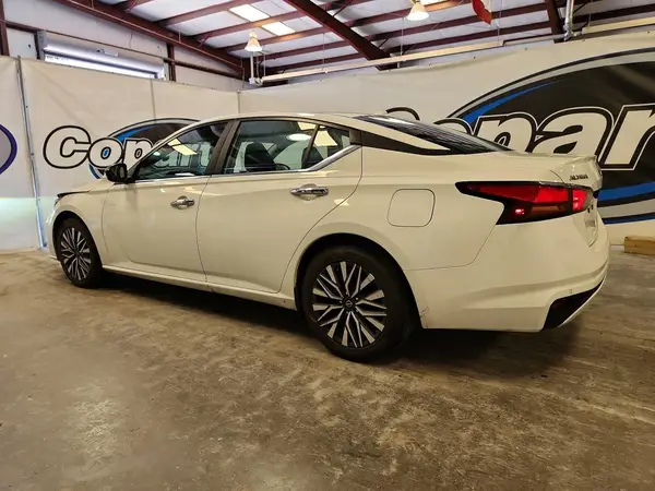 1N4BL4DV1SN340847 2025 NISSAN ALTIMA - Image 2