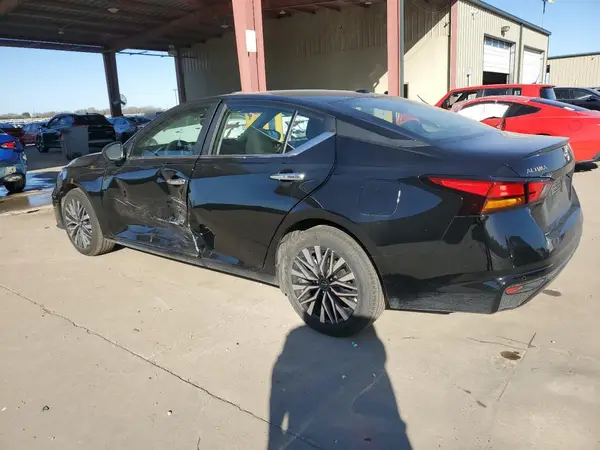 1N4BL4DV1SN344378 2025 NISSAN ALTIMA - Image 2