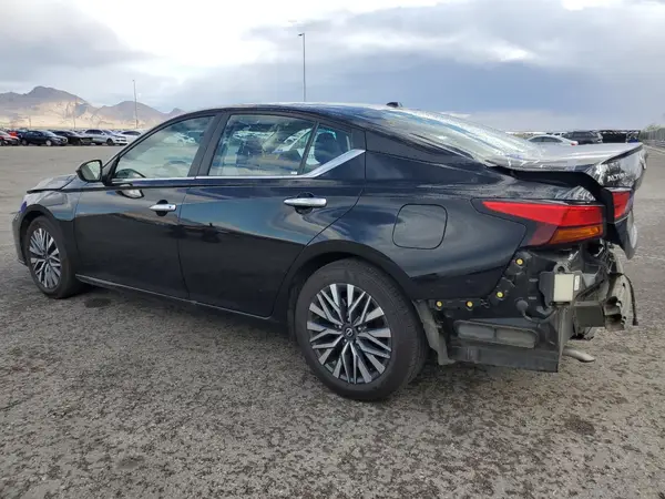 1N4BL4DV1SN344526 2025 NISSAN ALTIMA - Image 2
