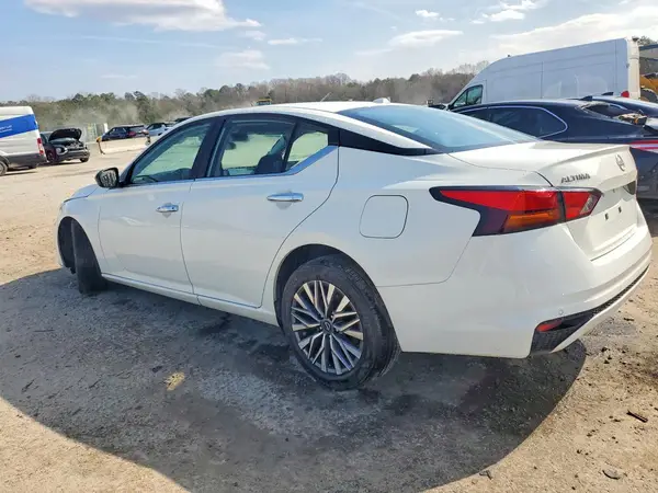 1N4BL4DV1SN347233 2025 NISSAN ALTIMA - Image 2