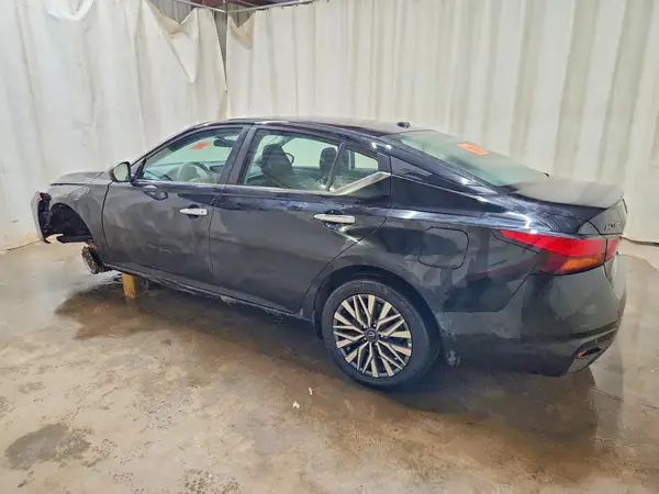 1N4BL4DV1SN350231 2025 NISSAN ALTIMA - Image 2