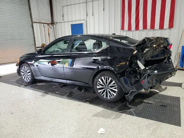 1N4BL4DV1SN351699 2025 NISSAN ALTIMA - Image 2