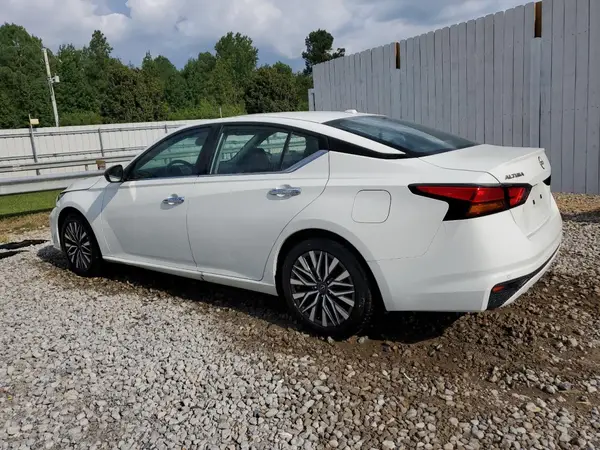 1N4BL4DV1SN354540 2025 NISSAN ALTIMA - Image 2