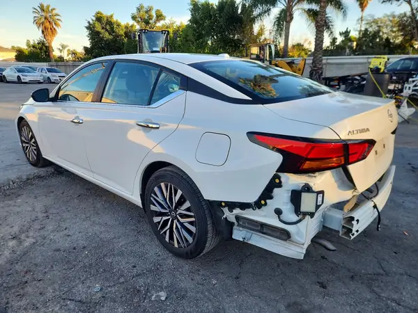 1N4BL4DV1SN354652 2025 NISSAN ALTIMA - Image 2
