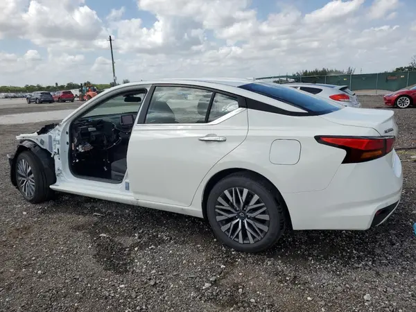 1N4BL4DV1SN354778 2025 NISSAN ALTIMA - Image 2