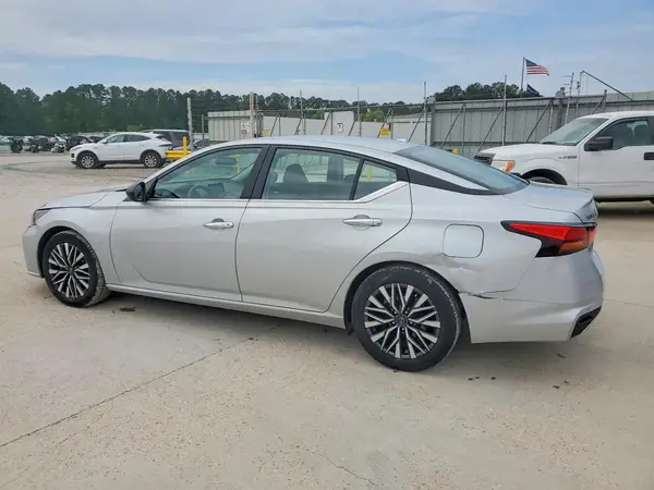 1N4BL4DV1SN356644 2025 NISSAN ALTIMA - Image 2