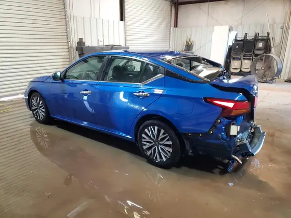 1N4BL4DV1SN359074 2025 NISSAN ALTIMA - Image 2