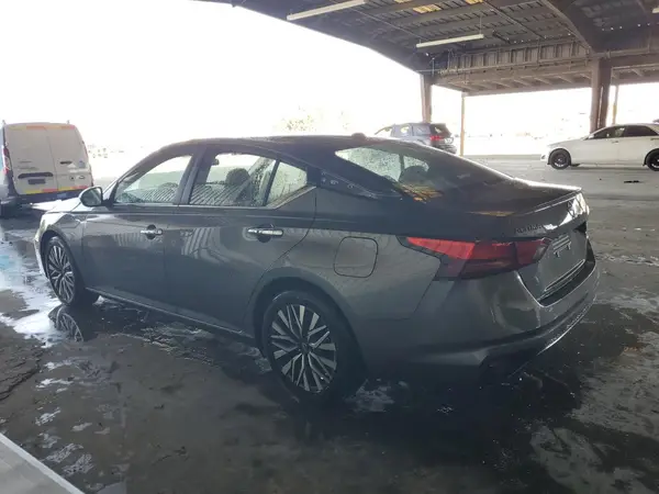 1N4BL4DV1SN361066 2025 NISSAN ALTIMA - Image 2