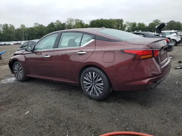 1N4BL4DV1SN364825 2025 NISSAN ALTIMA - Image 2