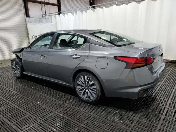 1N4BL4DV1SN367000 2025 NISSAN ALTIMA - Image 2