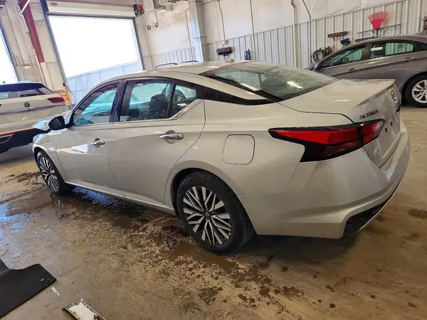 1N4BL4DV1SN375467 2025 NISSAN ALTIMA - Image 2