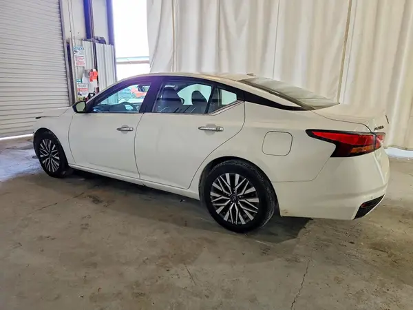 1N4BL4DV1SN393144 2025 NISSAN ALTIMA - Image 2
