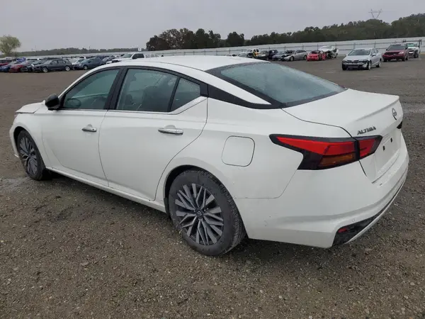 1N4BL4DV1SN393936 2025 NISSAN ALTIMA - Image 2
