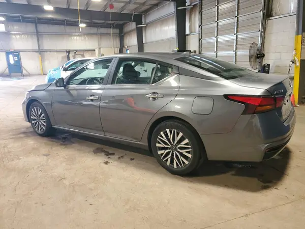 1N4BL4DV1SN396058 2025 NISSAN ALTIMA - Image 2