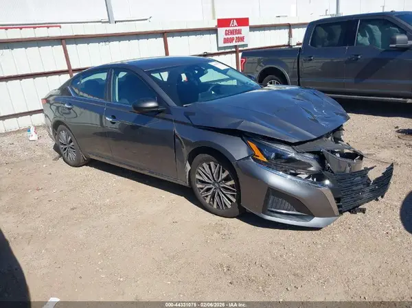 1N4BL4DV1SN396240 2025 NISSAN ALTIMA - Image 1