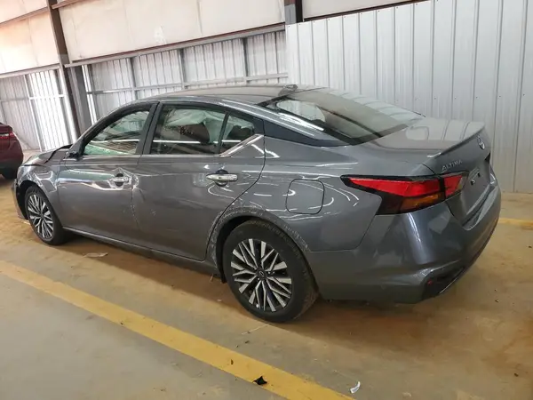 1N4BL4DV1SN397176 2025 NISSAN ALTIMA - Image 2