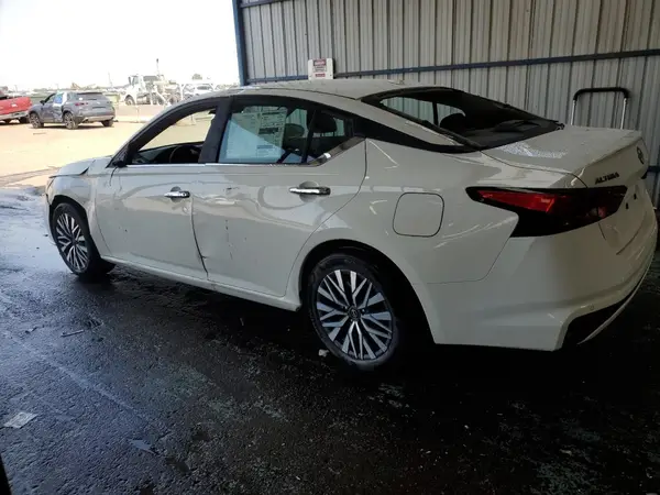 1N4BL4DV1SN400352 2025 NISSAN ALTIMA - Image 2