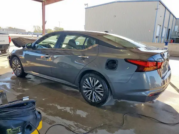 1N4BL4DV1SN404840 2025 NISSAN ALTIMA - Image 2