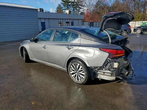 1N4BL4DV1SN405048 2025 NISSAN ALTIMA - Image 2