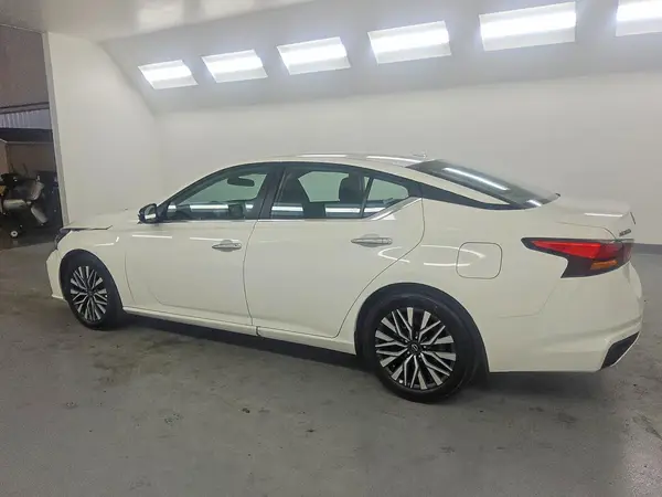 1N4BL4DV1SN428961 2025 NISSAN ALTIMA - Image 2