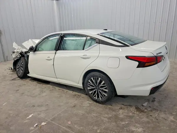 1N4BL4DV1TN313343 2026 NISSAN ALTIMA - Image 2
